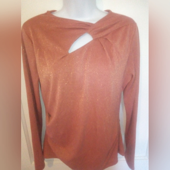 Liz Claiborne - Picture 4 of 8